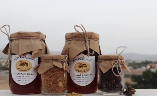 NATURAL HONEY BEE

عسل نحل طبيعي - Image 3