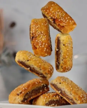 Maqrootah with Dates (Sugar-Free)●0.5 Kg 
مقروطة التمر الفلسطينية (بدون سكر مضاف)