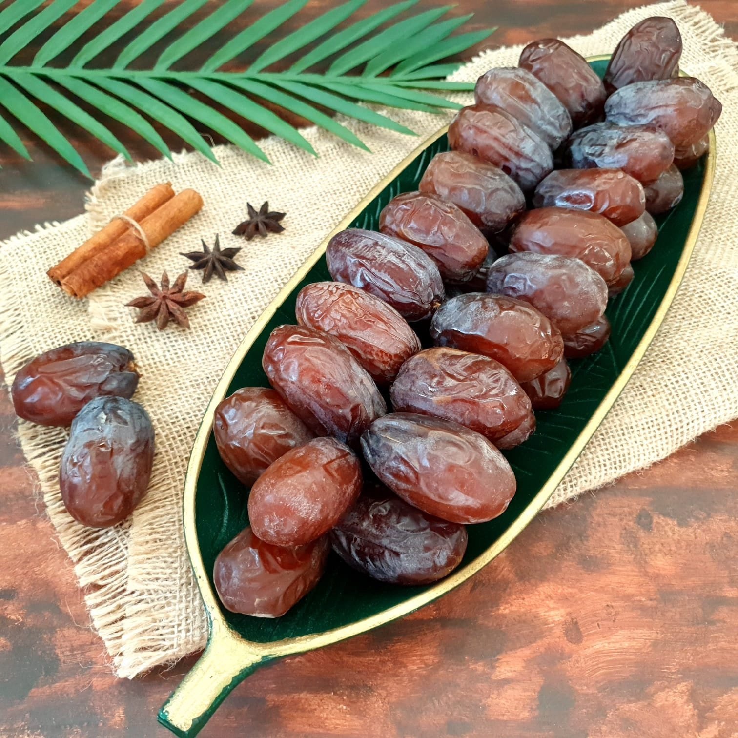 Palestinian Ruttab Medjool
رطب مجدول فلسطيني