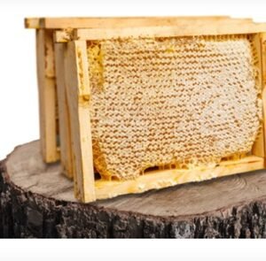 Flower Honey Comb With Wooden Frame ● 500 grams  عسل نحل بالشمع
